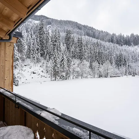 Σαλέ In Near Lift And Sauna *