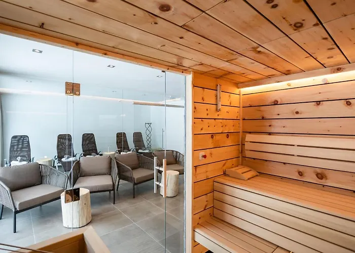 In Near Lift And Sauna Chalet Saalbach-Hinterglemm