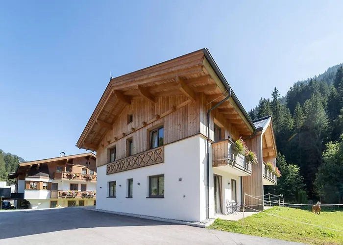 Chalet In Near Lift And Sauna Saalbach-Hinterglemm